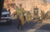 جيب عسكري للاحتلال يصدم سيارة فلسطينية شرق رام الله