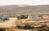 النقب المحتل.. قوات الاحتلال تجبر فلسطينيا على هدم منزله