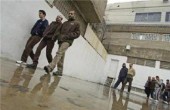 انتشار الأمراض بين الأسرى في معتقل 