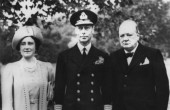 دم وينستون تشرشل يباع في مزاد علني
