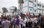 اللجنة الشعبية بمخيم الشاطئ تنظم مسيرة تضامنية مع الأسرى