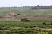 الاحتلال يستهدف المزارعين ومراكب الصيادين في غزة