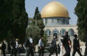 تواصل اقتحام الأقصى المبارك بحماية قوات الاحتلال 