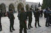 اعتقال فلسطيني خلال التصدي لمستوطنين اقتحموا الأقصى