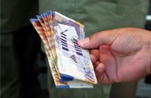 الاحتلال يخصم 210 مليون شيكل من العائدات الشهرية للسلطة الفلسطينية