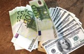 صرف العملات مقابل الدولار