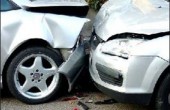 إصابة مواطنان بحادث سير قرب مخيم قلنديا