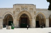 الإفراج عن مدير ومراقب لجنة إعمار الأقصى واثنين من موظفيها