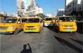 سائقو المركبات العمومية بالخليل يصعدون من احتجاجاتهم