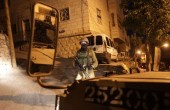 الضفة.. اعتقال 8 فلسطينيين في مناطق متفرقة