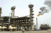 النفط يتراجع عن ذروته في 2015 وبرنت يرتفع 9.6% في أسبوع