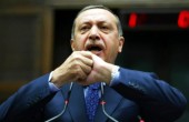 أردوغان يؤدي اليمين رئيساً لتركيا ويكلف أوغلو برئاسة الوزراء