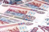 العملة الروسية تواصل هبوطها أمام الدولار لتصل إلى أقل من 80 روبل للدولار