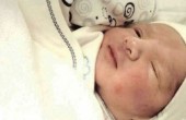 عائلة الشهيد محمد الفقيه ترزق بمولوده الوحيد