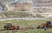 مستوطنو ليشم يجرفون خربة أثرية بسلفيت 