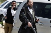 مجموعة من المستوطنين يحاولون اختطاف طفل فلسطيني في يطا بالخليل