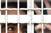 8 أسرى يدخلون أعواماً جديدة داخل سجون الاحتلال