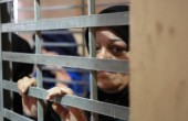الاحتلال يمدد اعتقال أسيرتين من الخليل