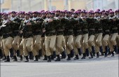 باكستان تنظم عرضا عسكريا بمناسبة 
