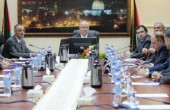 الحكومة تدعو جميع الموظفين القدامى للعودة إلى عملهم في غزة