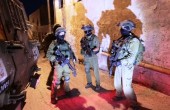 القدس.. الاحتلال يقتحم شركة ألبان ويدمر محتوياتها