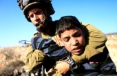 قوات الاحتلال تعتقل طفلا من سلوان في القدس