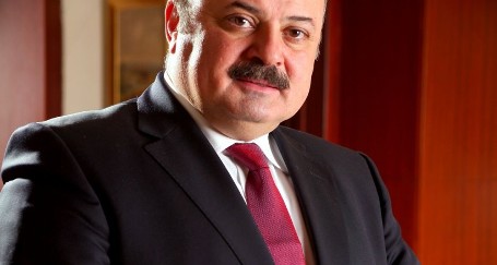 الشوا: لا نقص في الدولار والدينار وفائض الشيقل في طريقه للحل