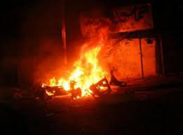 وفاة رضيع جراء احتراق منزله في غزة