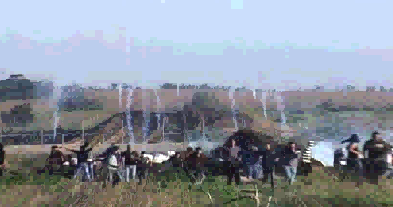 إصابات بالاختناق خلال مواجهات مع الاحتلال شرق البريج