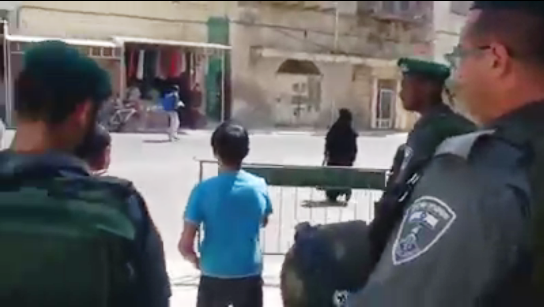 التضامن الدولية توثق اعتداء جنود الاحتلال على أطفال في الخليل