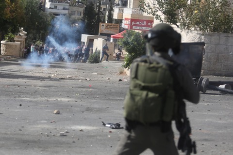 إصابة شاب بالرصاص في مواجهات ببلدة تقوع 