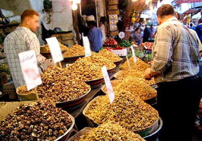 المصريون يستقبلون رمضان بتفاؤل وارتياح