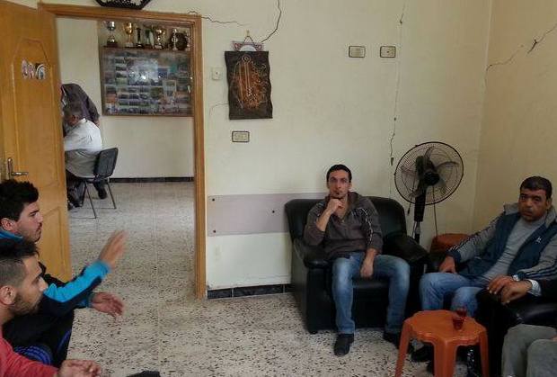 اجتماع إداري بين ناديي جنين والعودة الرياضيين بمخيم الرشيدية