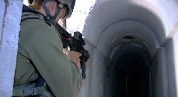 كوبي براك يقر بتآكل 