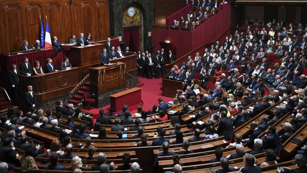 senat_assemblee_nationale_en_congres_versailles.jpg