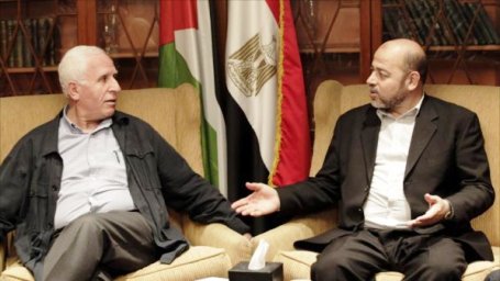 وفدا فتح وحماس خلال أيام الى القاهرة