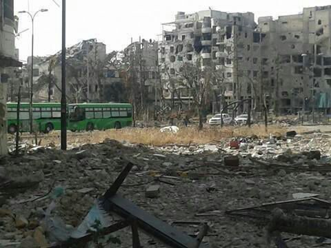 محدث:حافلات مسلحي المعارضة تصل بلدة الدار الكبيرة