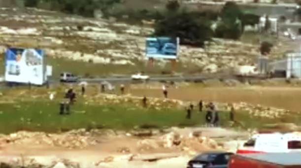 مواجهات في البيرة عقب مسيرة منددة بإغتيال الشهيد أحمد جرار
