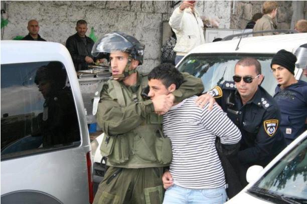 اعتقال فلسطيني من البلدة القديمة في الخليل
