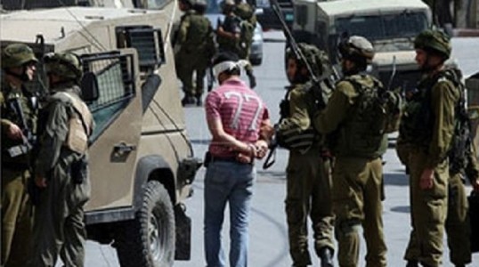 الاحتلال يعتقل 3 فلسطينيين في القدس والخليل