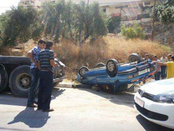 إصابة 7 فلسطينيين بانقلاب مركبة جنوب جنين