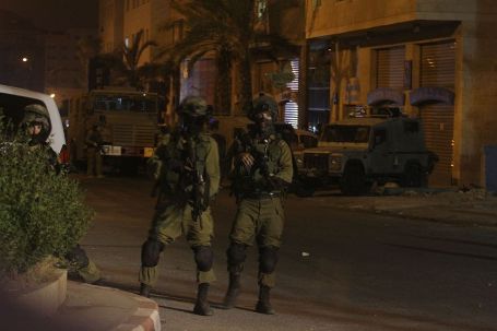الاحتلال ينفذ حملة اعتقالات بالضفة الغربية