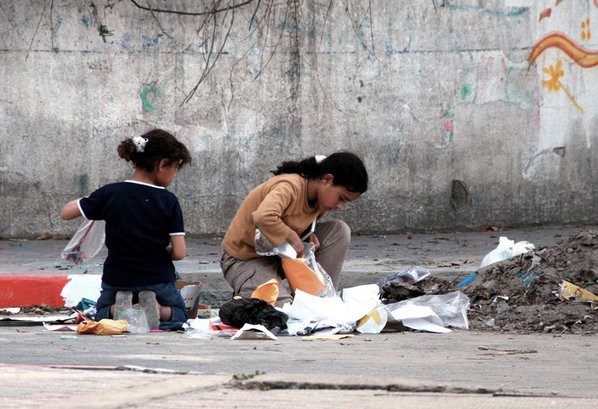 الحكومة اليابانية تقدم منحة بقيمة 3.1 مليون دولار لدعم الفلسطينيين الأشد فقرا