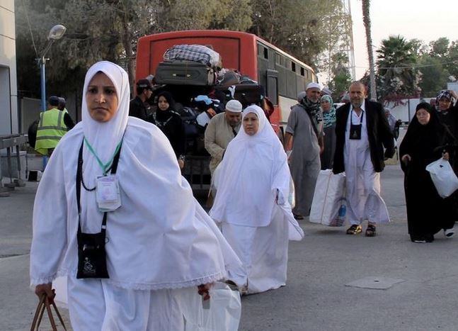 مصر تعيد 187 حاجًا الى غزة