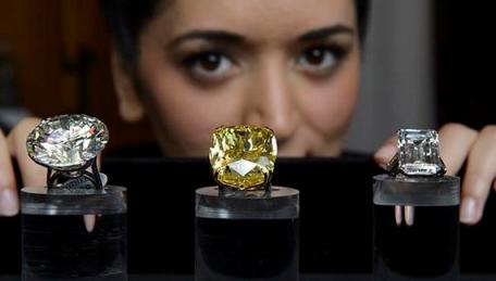 بيع ماسة صفراء ب 16.3 مليون دولار