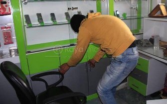 القبض على شبكة سرقة جوالات في قطاع غزة