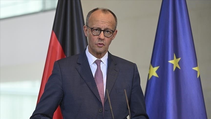 المستشار الألماني.jpg