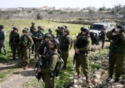الاحتلال يزعم التوصل لهوية منفذ عملية الدهس في العروب
