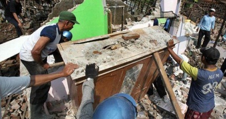 زلزال بقوة 5،3 على مقياس ريختر يضرب مقاطعة يونان في الصين 