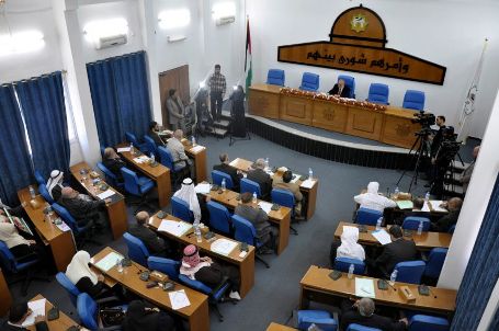 تشريعي غزة يوصي بعودة حكومة اسماعيل هنية